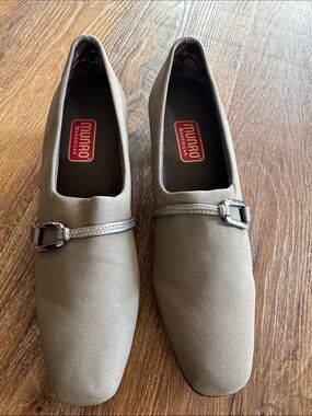 Munro Taupe Women’s Buckle Slip-On Loafers